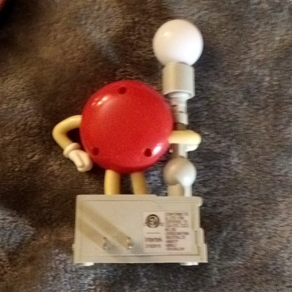 M & M COLLECTABLE COLOR CHANGING NIGHT LIGHT - Picture 2 of 3